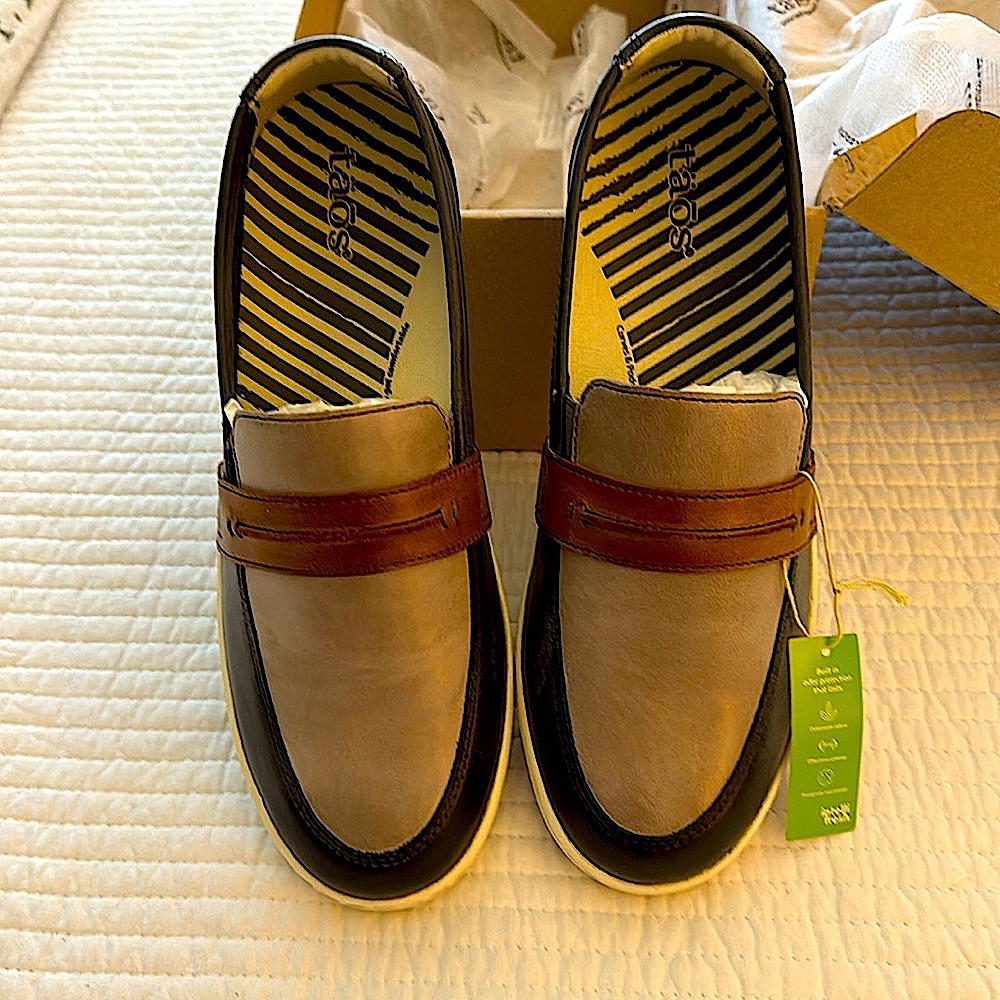 Taos Upward loafer size 8M